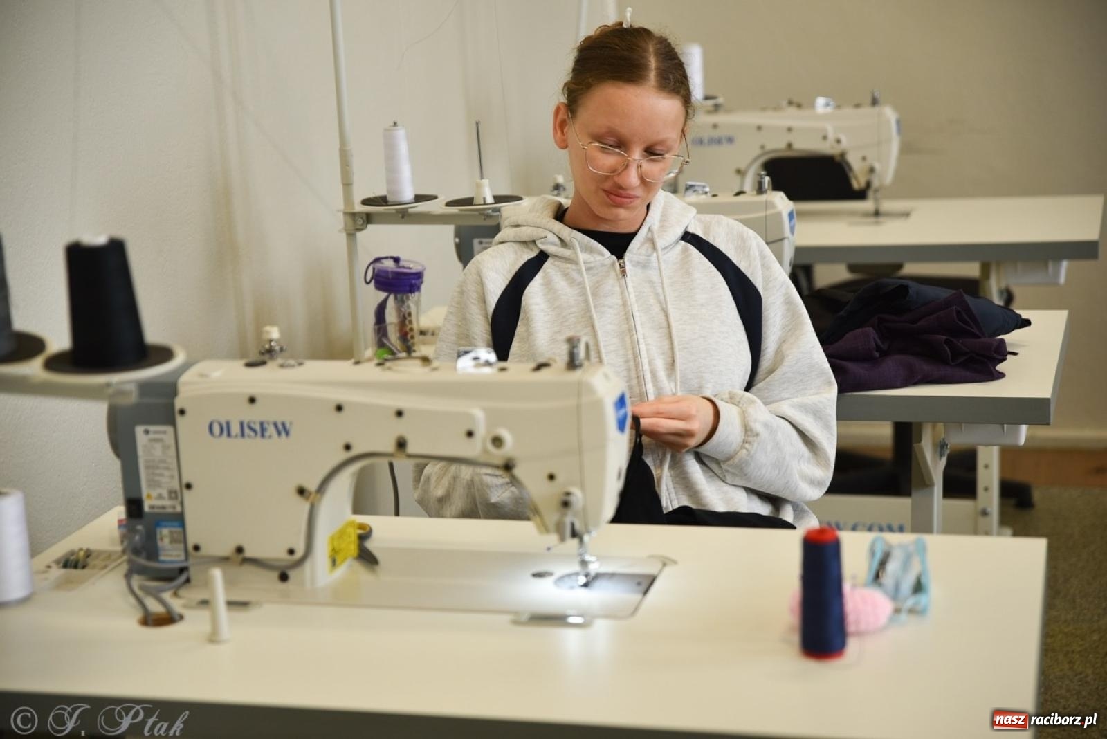 Zdjęcie w galerii na portalu naszraciborz.pl: Budują, projektują, gotują i dbają o urodę. Dzień otwartu w CKZiU nr 1 wiadomości z regionu