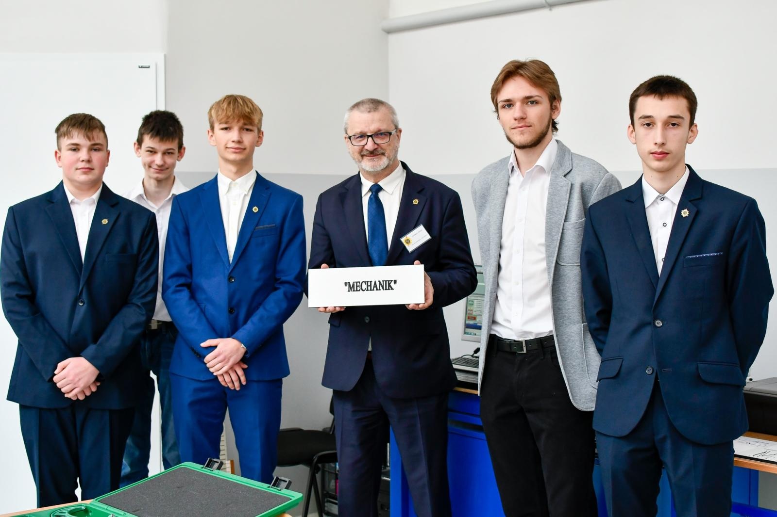 Zdjęcie w galerii na portalu naszraciborz.pl: Politechnika nad Odrą chwali się pracowniami. Dzień otwarty w Mechaniku [FOTO i WIDEO] wiadomości z regionu