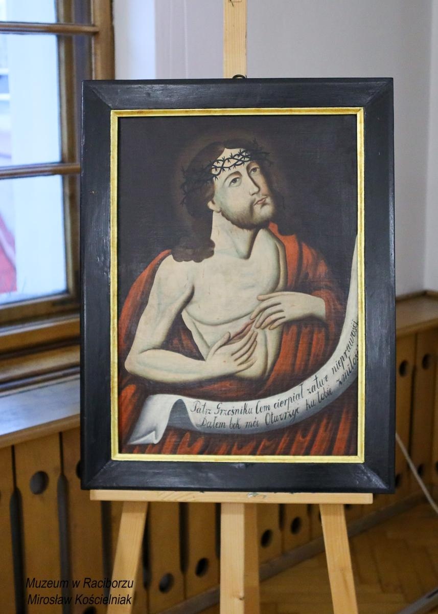 Zdjęcie w galerii na portalu naszraciborz.pl: Historia męki Chrystusa w sztuce ludowej. Spotkanie w raciborskim Muzeum wiadomości z regionu