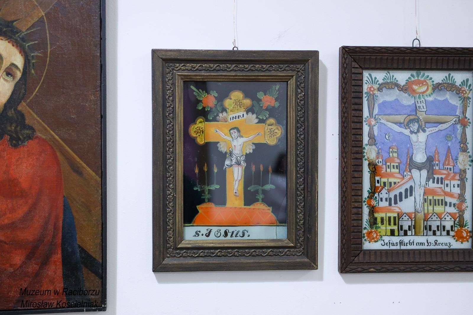 Zdjęcie w galerii na portalu naszraciborz.pl: Historia męki Chrystusa w sztuce ludowej. Spotkanie w raciborskim Muzeum wiadomości z regionu