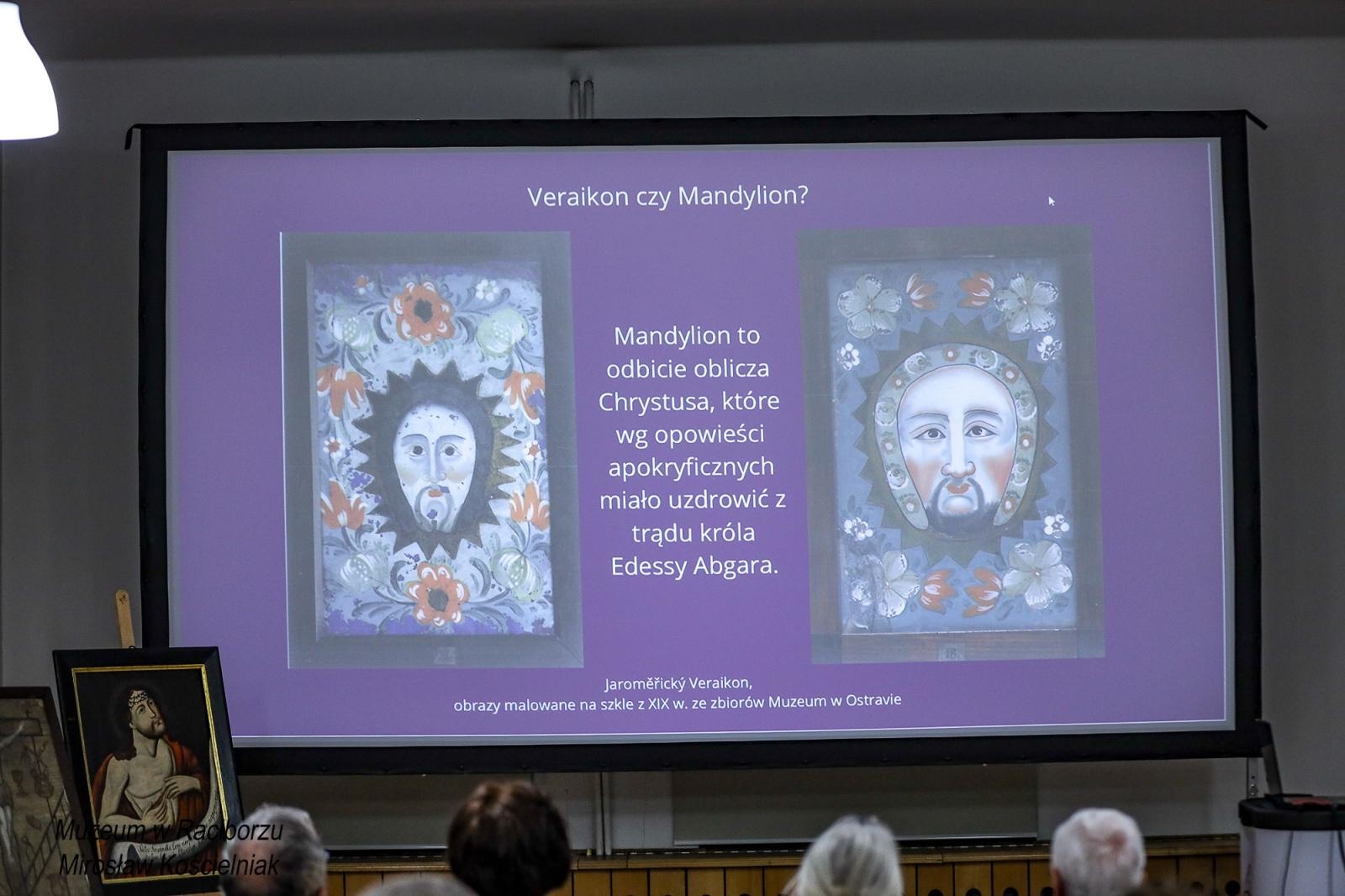 Zdjęcie w galerii na portalu naszraciborz.pl: Historia męki Chrystusa w sztuce ludowej. Spotkanie w raciborskim Muzeum wiadomości z regionu