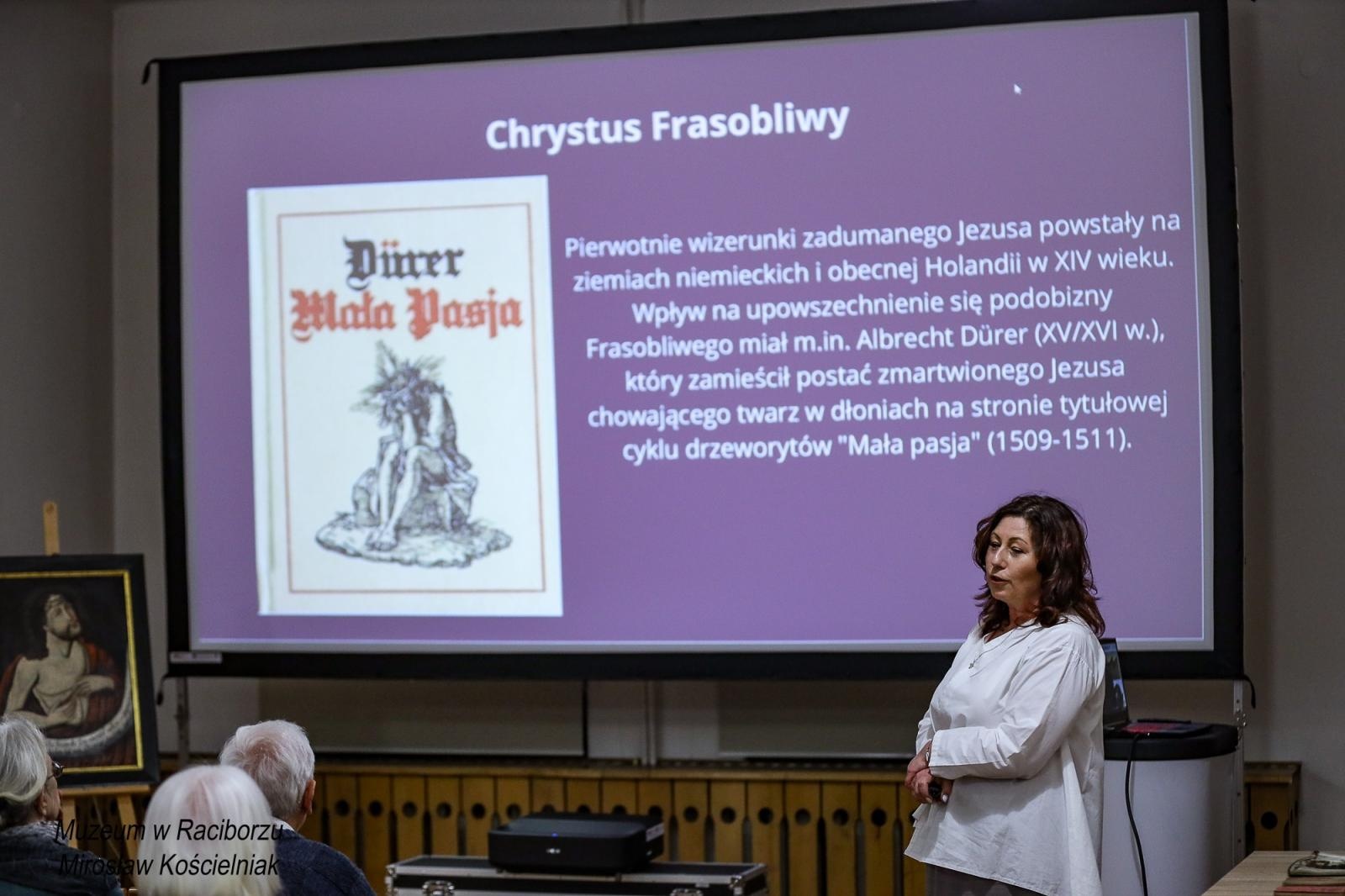 Zdjęcie w galerii na portalu naszraciborz.pl: Historia męki Chrystusa w sztuce ludowej. Spotkanie w raciborskim Muzeum wiadomości z regionu