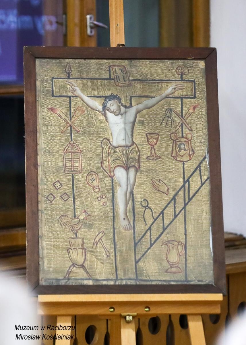 Zdjęcie w galerii na portalu naszraciborz.pl: Historia męki Chrystusa w sztuce ludowej. Spotkanie w raciborskim Muzeum wiadomości z regionu