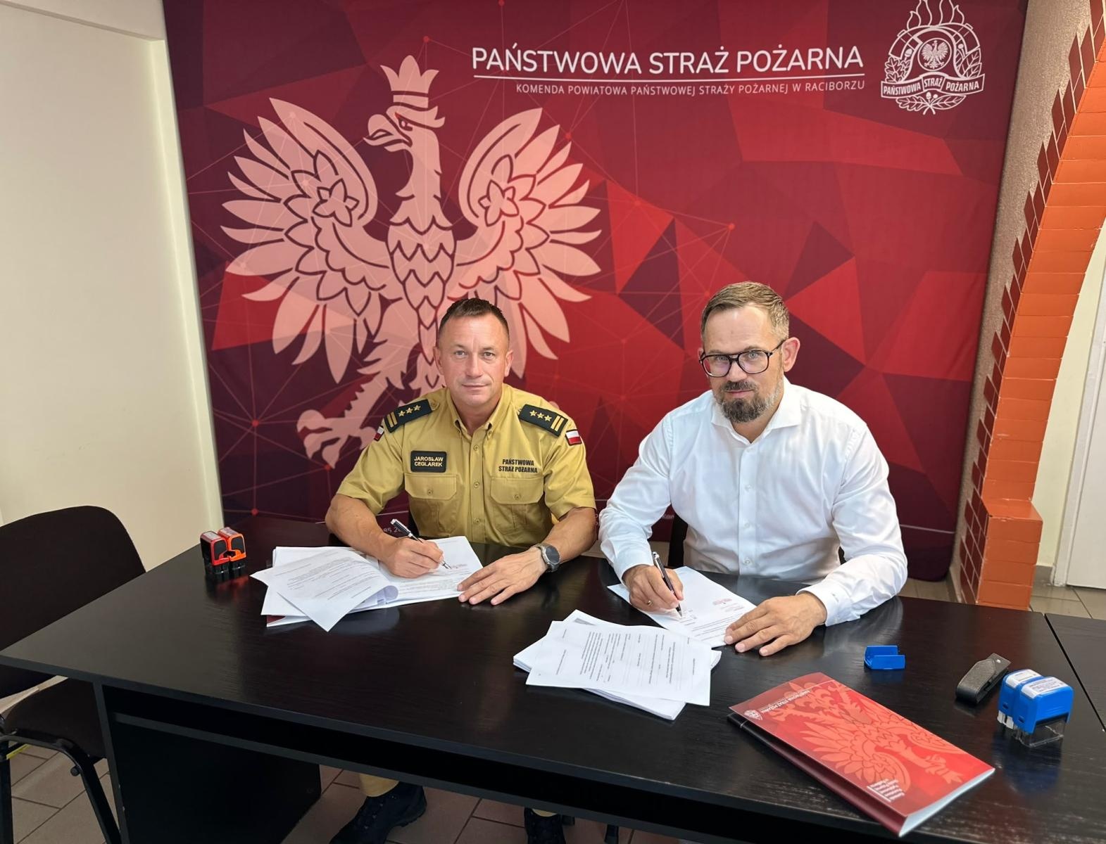 Zdjęcie w galerii na portalu naszraciborz.pl: Nowa komenda PSP w Raciborzu coraz bliżej. Podpisano umowę z wykonawcą inwestycji wiadomości z regionu