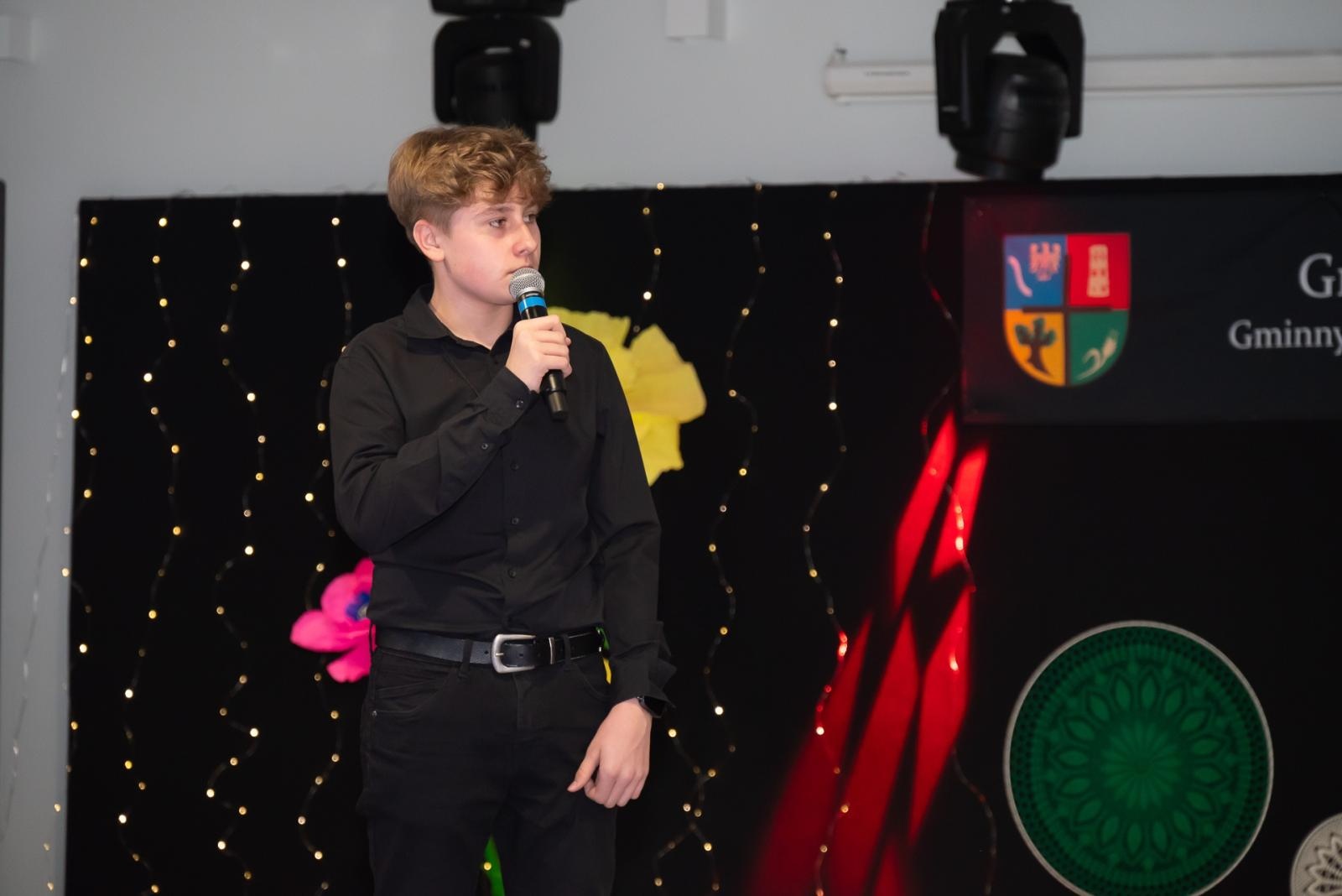 Zdjęcie w galerii na portalu naszraciborz.pl: Śląsko godka w Tworkowie. Osiemnasty koncert lauratów konkursu [FOTO i WIDEO] wiadomości z regionu