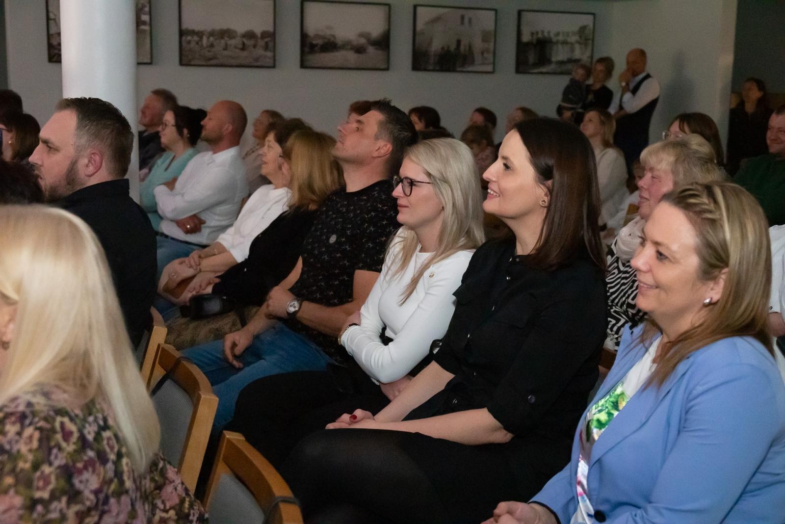 Zdjęcie w galerii na portalu naszraciborz.pl: Śląsko godka w Tworkowie. Osiemnasty koncert lauratów konkursu [FOTO i WIDEO] wiadomości z regionu