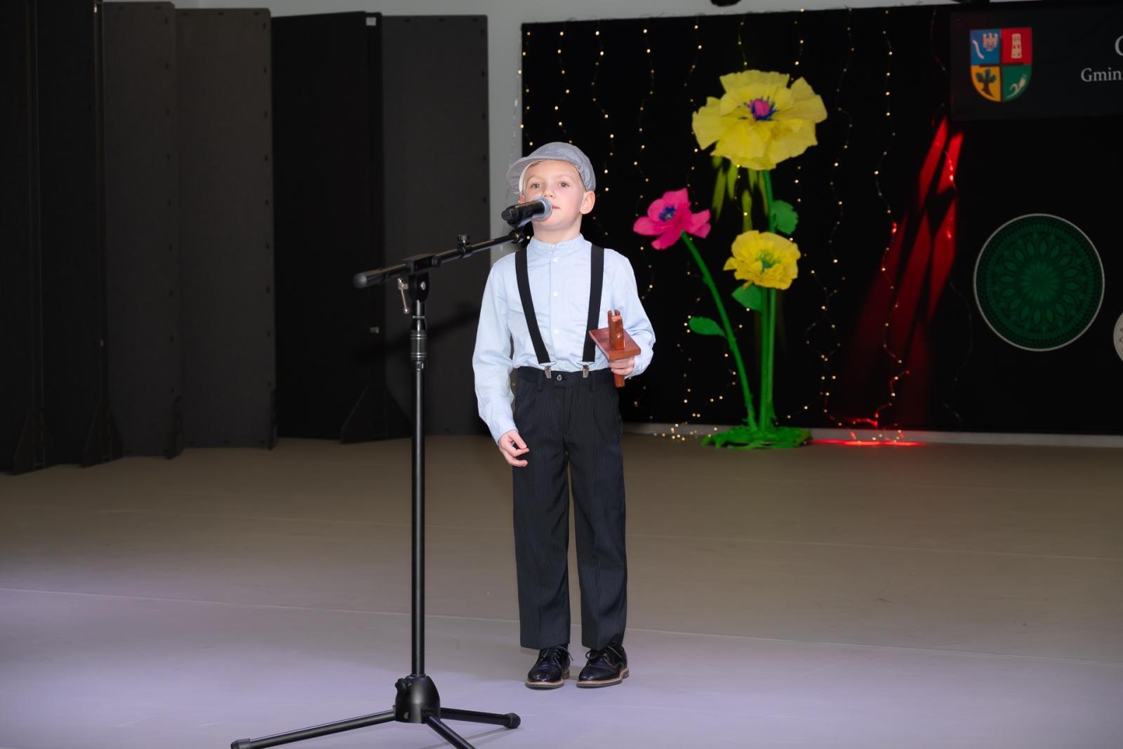 Zdjęcie w galerii na portalu naszraciborz.pl: Śląsko godka w Tworkowie. Osiemnasty koncert lauratów konkursu [FOTO i WIDEO] wiadomości z regionu