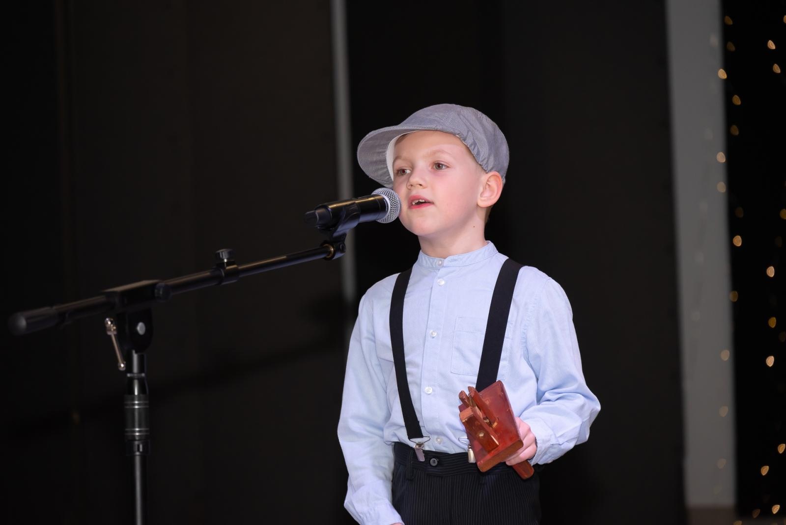 Zdjęcie w galerii na portalu naszraciborz.pl: Śląsko godka w Tworkowie. Osiemnasty koncert lauratów konkursu [FOTO i WIDEO] wiadomości z regionu