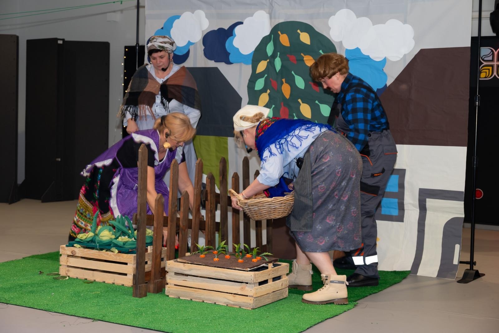 Zdjęcie w galerii na portalu naszraciborz.pl: Śląsko godka w Tworkowie. Osiemnasty koncert lauratów konkursu [FOTO i WIDEO] wiadomości z regionu