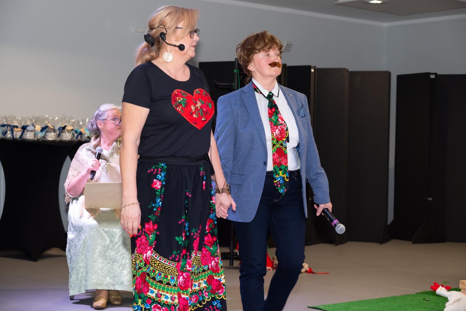 Zdjęcie w galerii na portalu naszraciborz.pl: Śląsko godka w Tworkowie. Osiemnasty koncert lauratów konkursu [FOTO i WIDEO] wiadomości z regionu