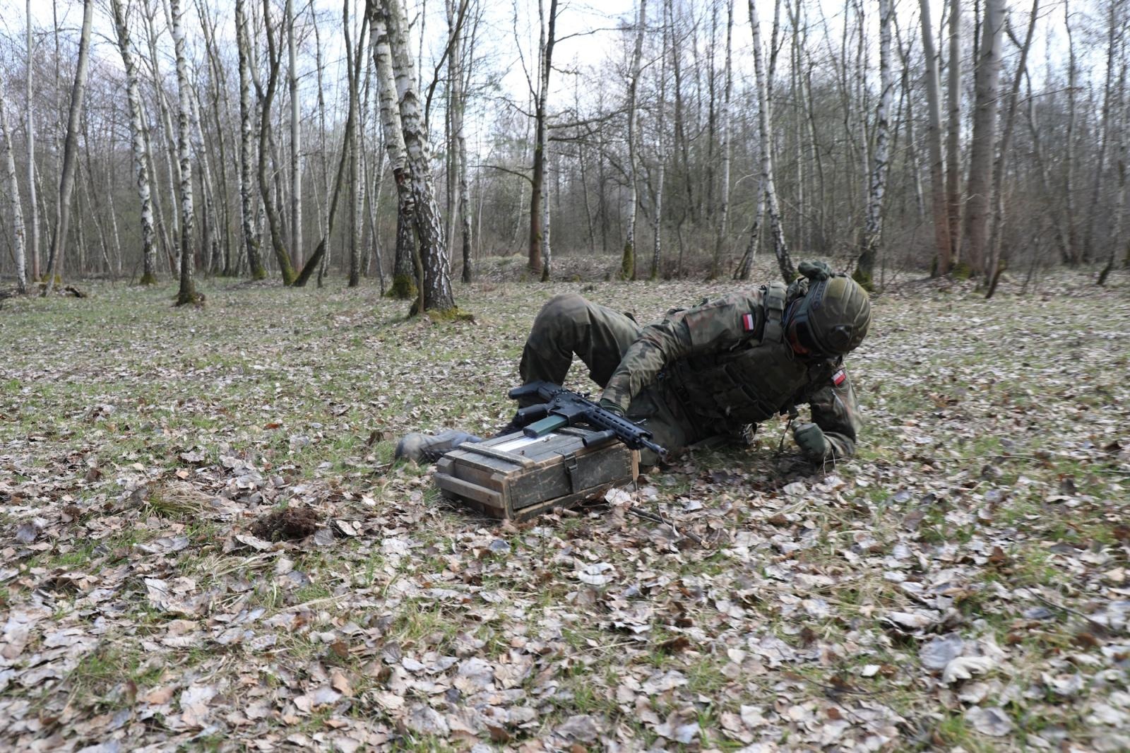 Zdjęcie w galerii na portalu naszraciborz.pl: Pętla taktyczna, czyli ostatni stres egzaminacyjny przed przysięgą wojskową terytorialsa w Raciborzu wiadomości z regionu