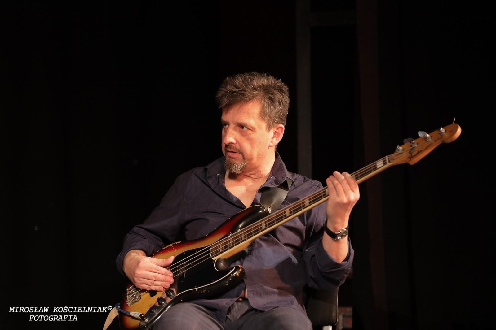 Zdjęcie w galerii na portalu naszraciborz.pl: Bluesowe spotkanie w Strzesze. Koncert Keith’a Dunna przyciągnął fanów gatunku [FOTO i WIDEO] wiadomości z regionu