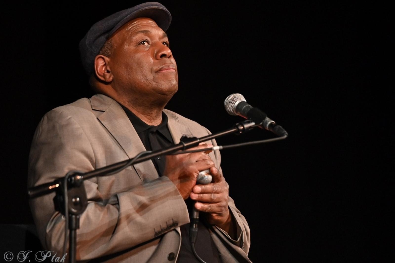 Zdjęcie w galerii na portalu naszraciborz.pl: Bluesowe spotkanie w Strzesze. Koncert Keith’a Dunna przyciągnął fanów gatunku [FOTO i WIDEO] wiadomości z regionu