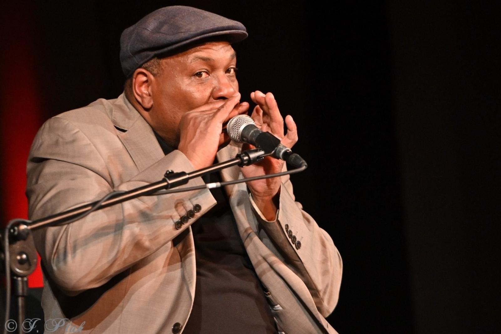 Zdjęcie w galerii na portalu naszraciborz.pl: Bluesowe spotkanie w Strzesze. Koncert Keith’a Dunna przyciągnął fanów gatunku [FOTO i WIDEO] wiadomości z regionu