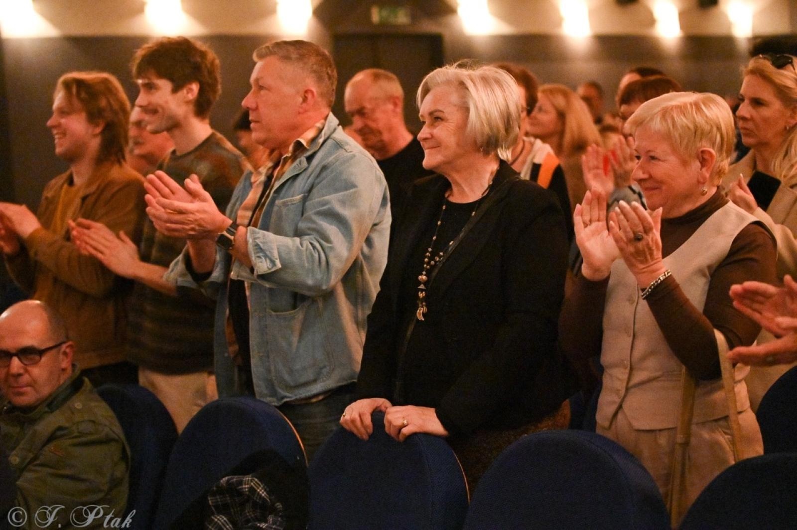 Zdjęcie w galerii na portalu naszraciborz.pl: Bluesowe spotkanie w Strzesze. Koncert Keith’a Dunna przyciągnął fanów gatunku [FOTO i WIDEO] wiadomości z regionu