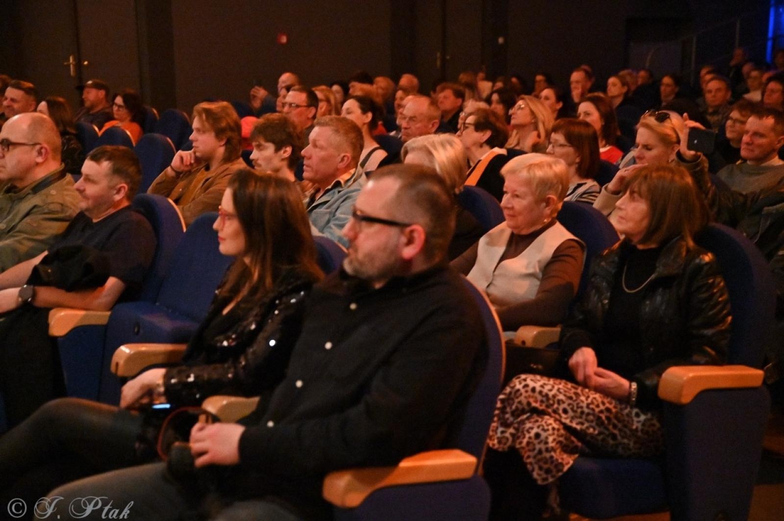 Zdjęcie w galerii na portalu naszraciborz.pl: Bluesowe spotkanie w Strzesze. Koncert Keith’a Dunna przyciągnął fanów gatunku [FOTO i WIDEO] wiadomości z regionu