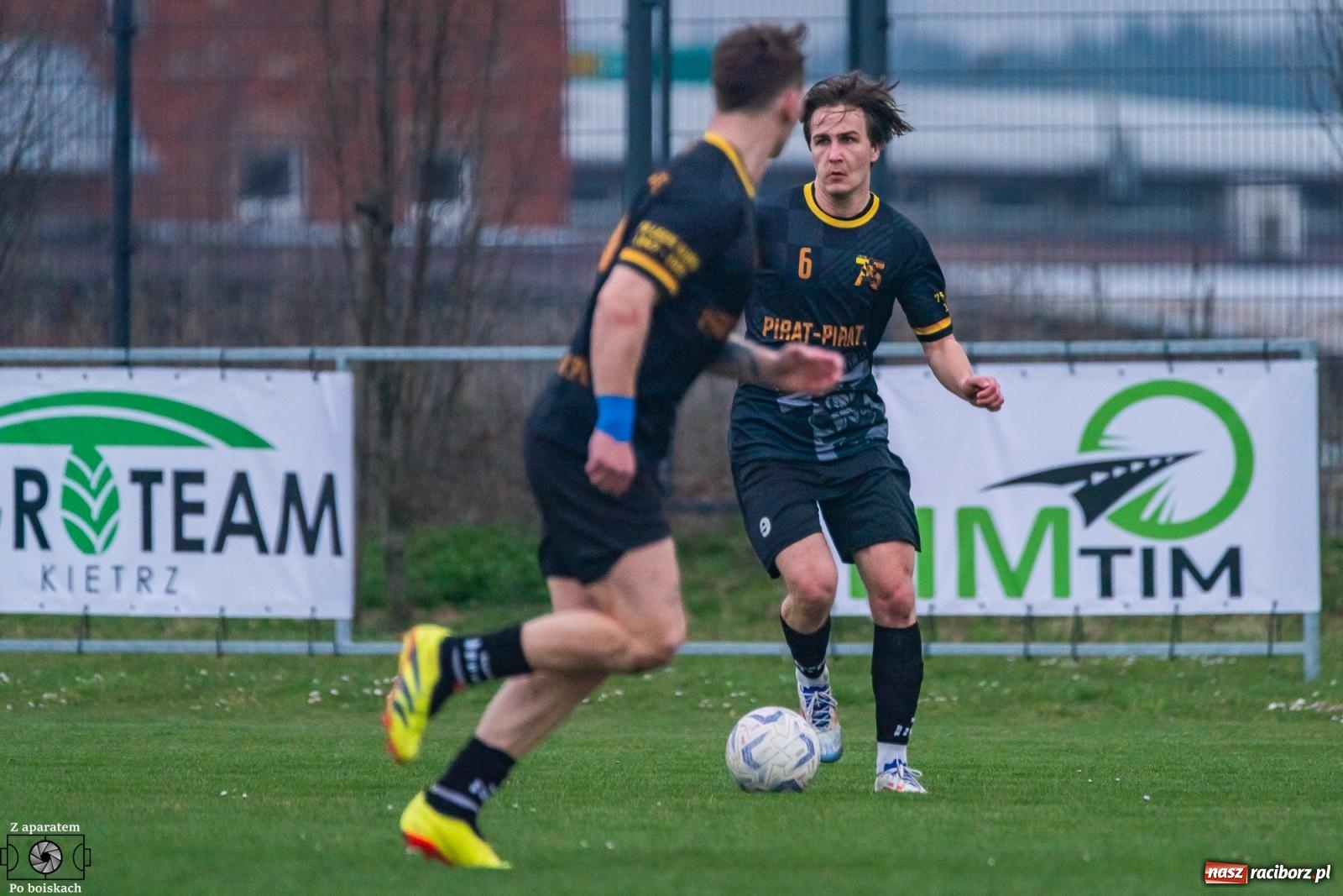 Zdjęcie w galerii na portalu naszraciborz.pl: Długo się męczyli, ale wynik meczu odwrócili [FOTO] wiadomości z regionu
