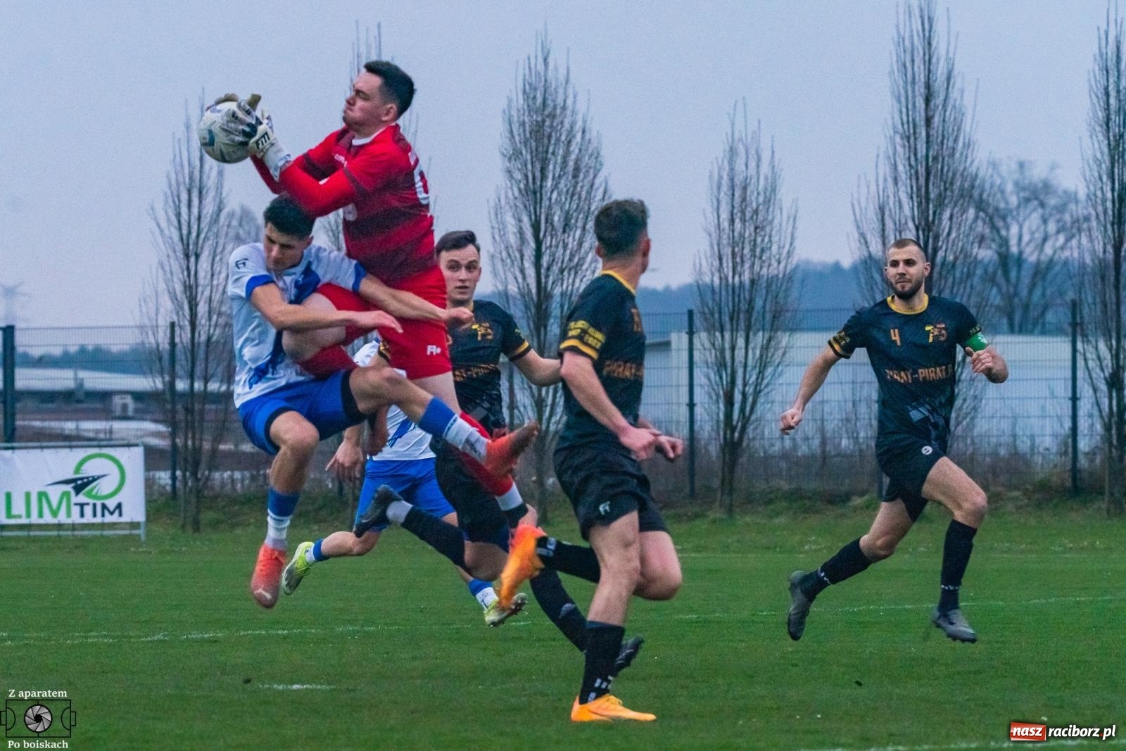 Zdjęcie w galerii na portalu naszraciborz.pl: Długo się męczyli, ale wynik meczu odwrócili [FOTO] wiadomości z regionu