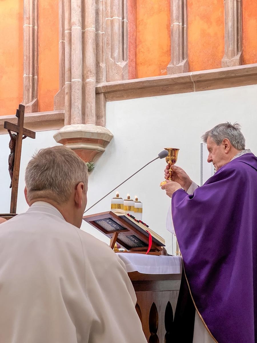 Zdjęcie w galerii na portalu naszraciborz.pl: Msza w intencji mniejszości niemieckiej w kaplicy zamkowej [FOTO i WIDEO] wiadomości z regionu