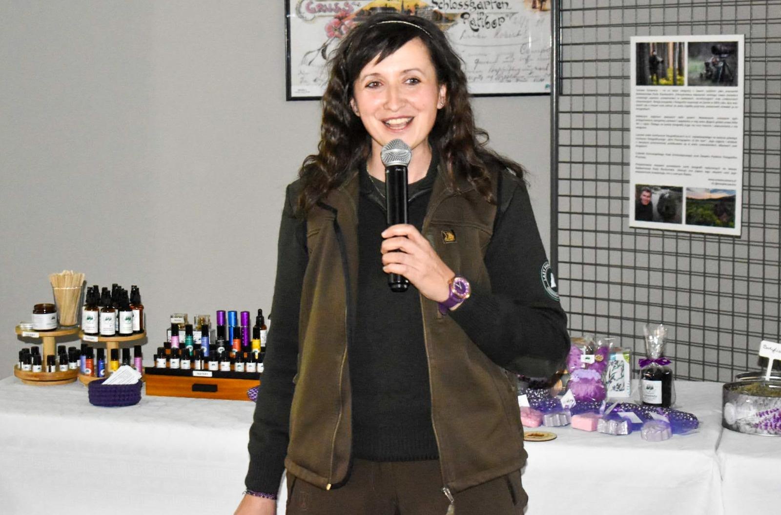 Zdjęcie w galerii na portalu naszraciborz.pl: Zapachy lasu i militaria na Zamku Piastowskim. Zamkowa niedziela z przyrodą i historią wiadomości z regionu