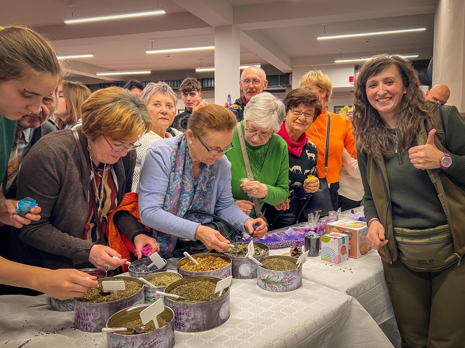 Zdjęcie w galerii na portalu naszraciborz.pl: Zapachy lasu i militaria na Zamku Piastowskim. Zamkowa niedziela z przyrodą i historią wiadomości z regionu