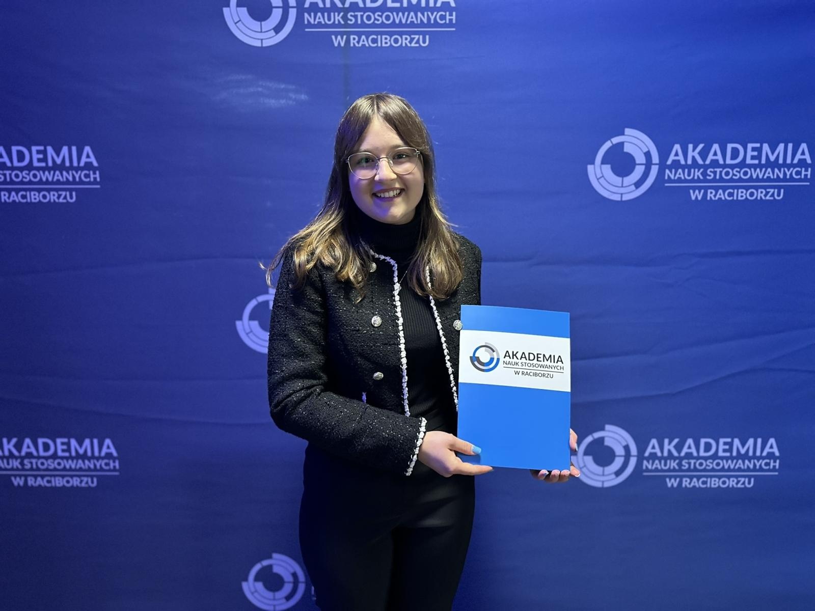 Zdjęcie w galerii na portalu naszraciborz.pl: ANS. Konkurs języka angielskiego i języka niemieckiego – edycja XVIII wiadomości z regionu