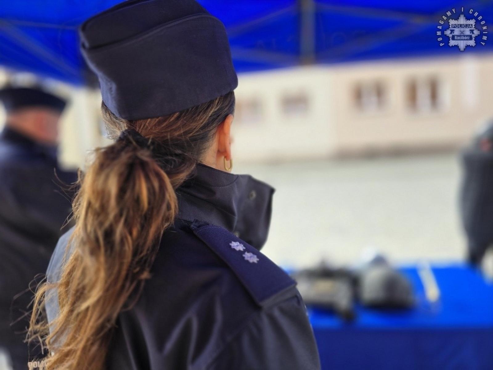 Zdjęcie w galerii na portalu naszraciborz.pl: Żołnierska przysięga z udziałem raciborskiej policji wiadomości z regionu