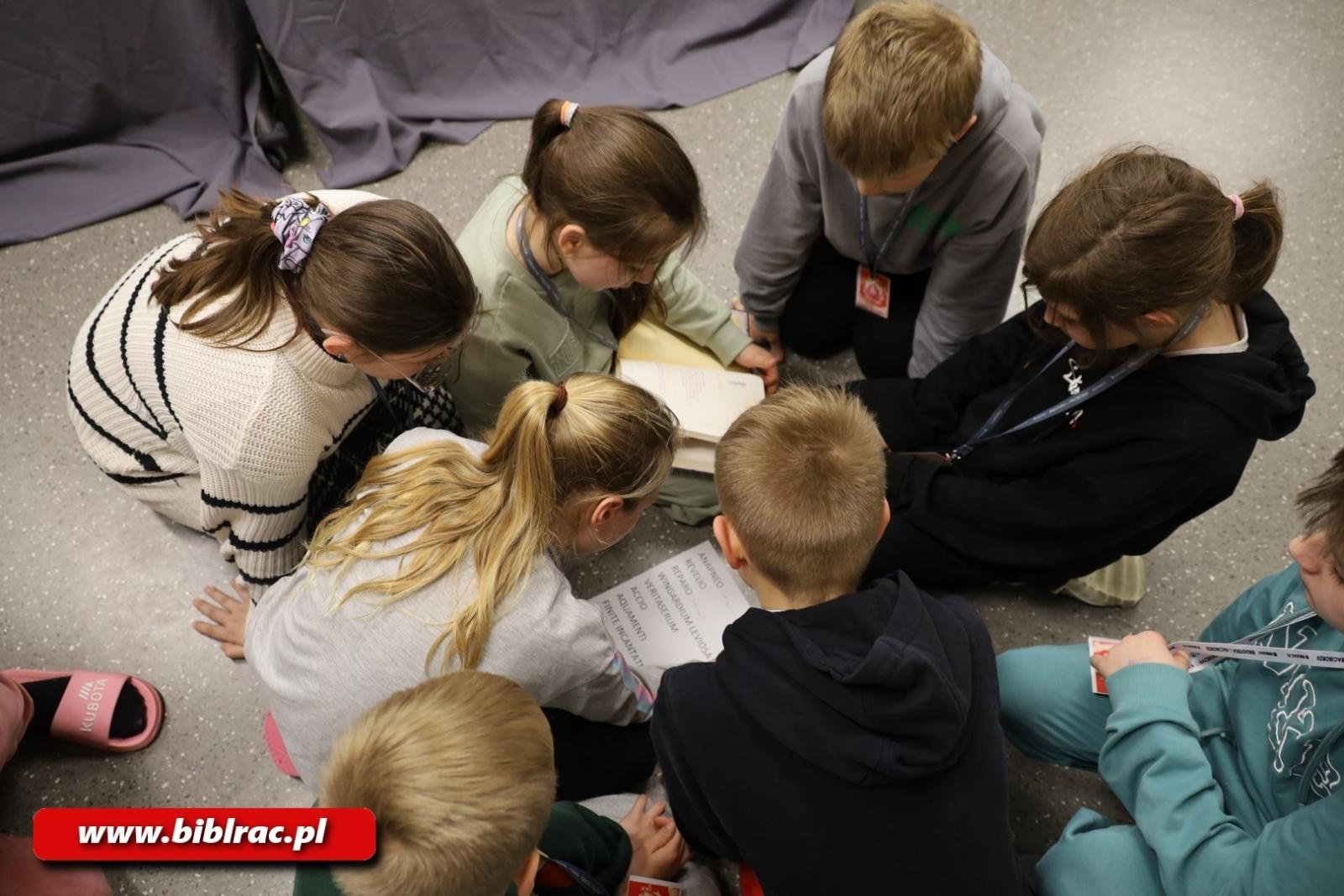 Zdjęcie w galerii na portalu naszraciborz.pl: Biblioteka nie zasypia, czyli XXII Noc z Andersenem wiadomości z regionu