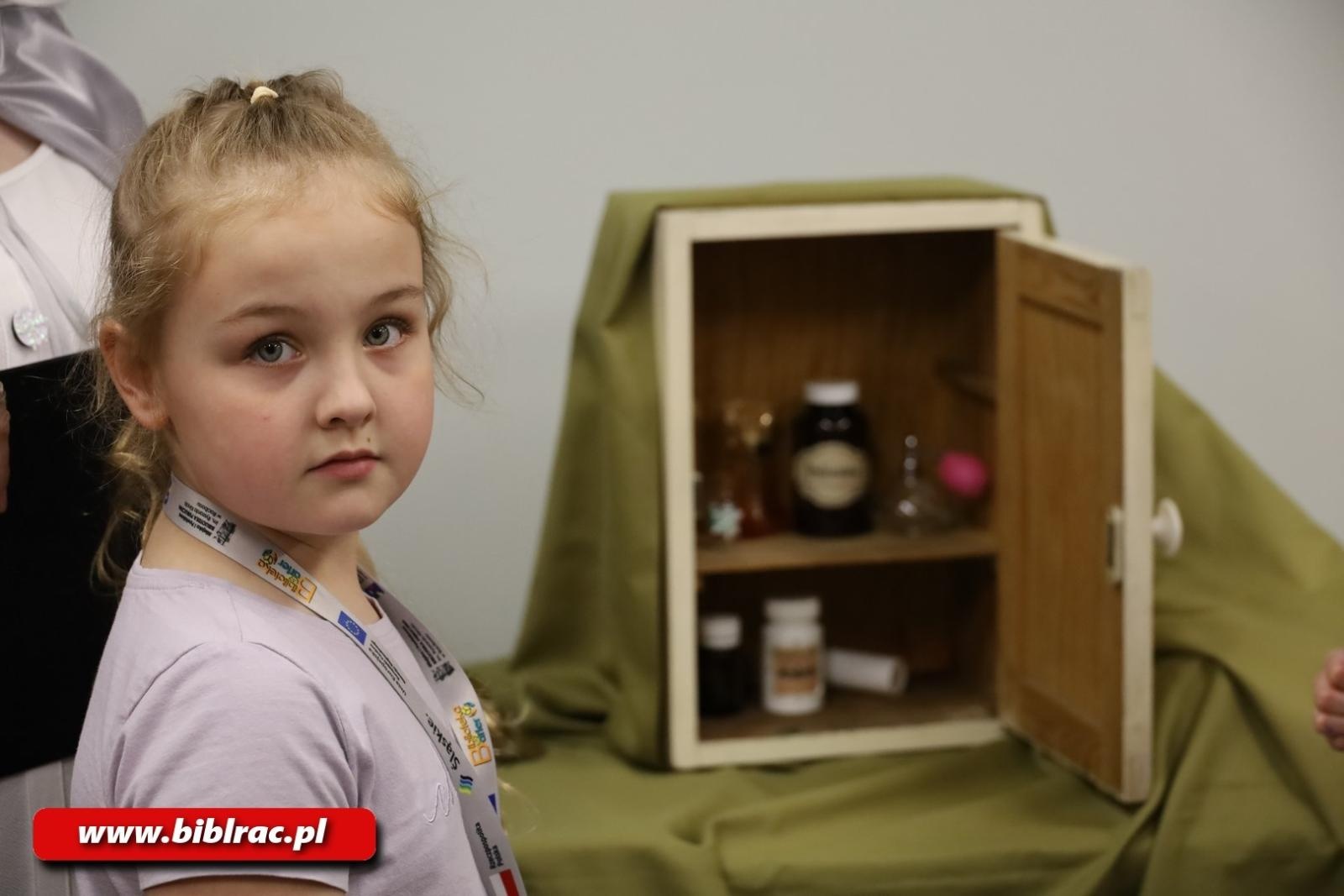 Zdjęcie w galerii na portalu naszraciborz.pl: Biblioteka nie zasypia, czyli XXII Noc z Andersenem wiadomości z regionu