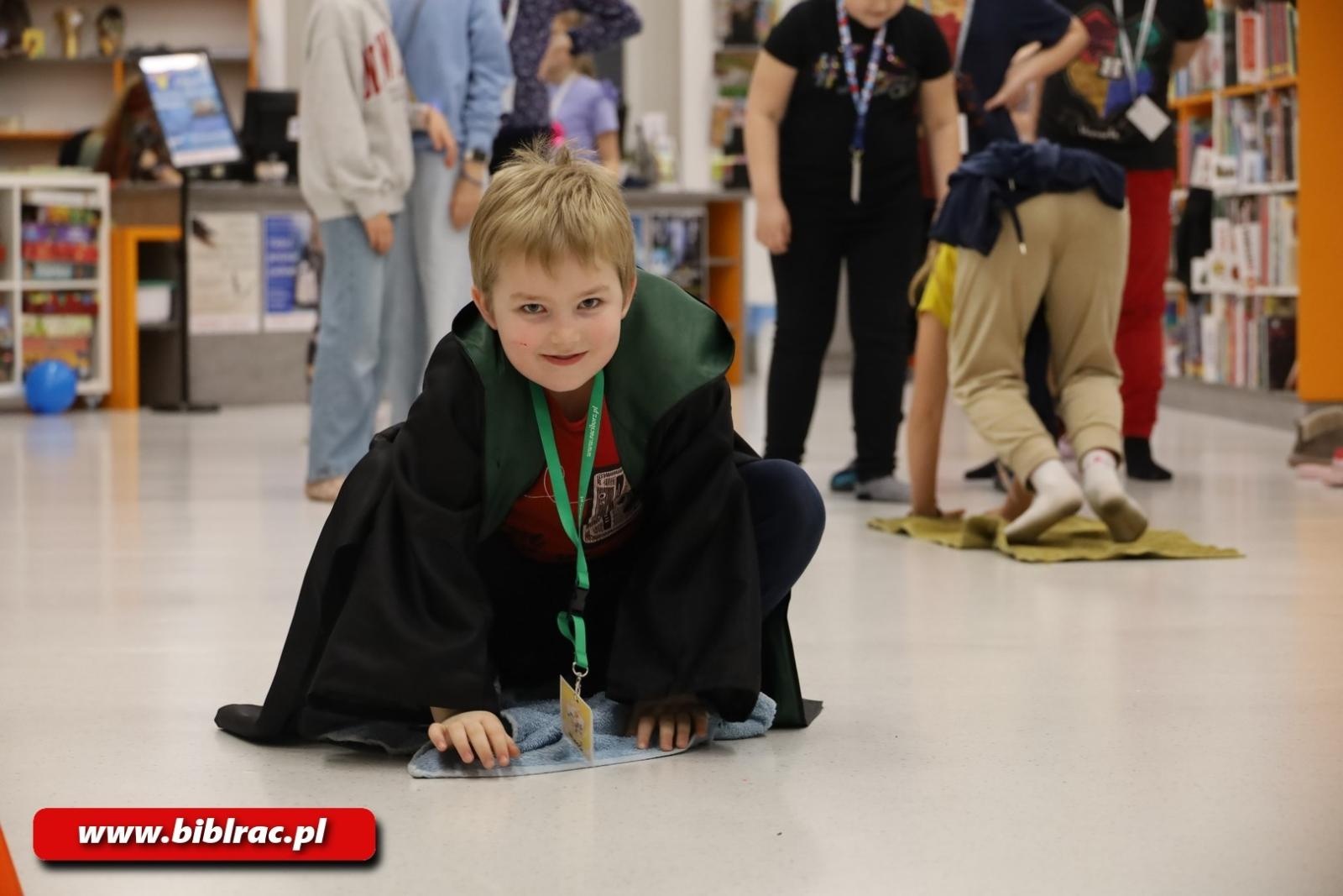 Zdjęcie w galerii na portalu naszraciborz.pl: Biblioteka nie zasypia, czyli XXII Noc z Andersenem wiadomości z regionu