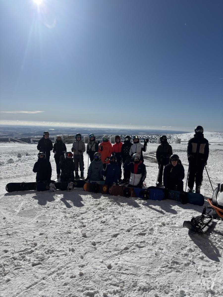 Zdjęcie w galerii na portalu naszraciborz.pl: Uczniowie Ekonomika na obozie narciarskim w ramach projektu LET’S GET FIT wiadomości z regionu
