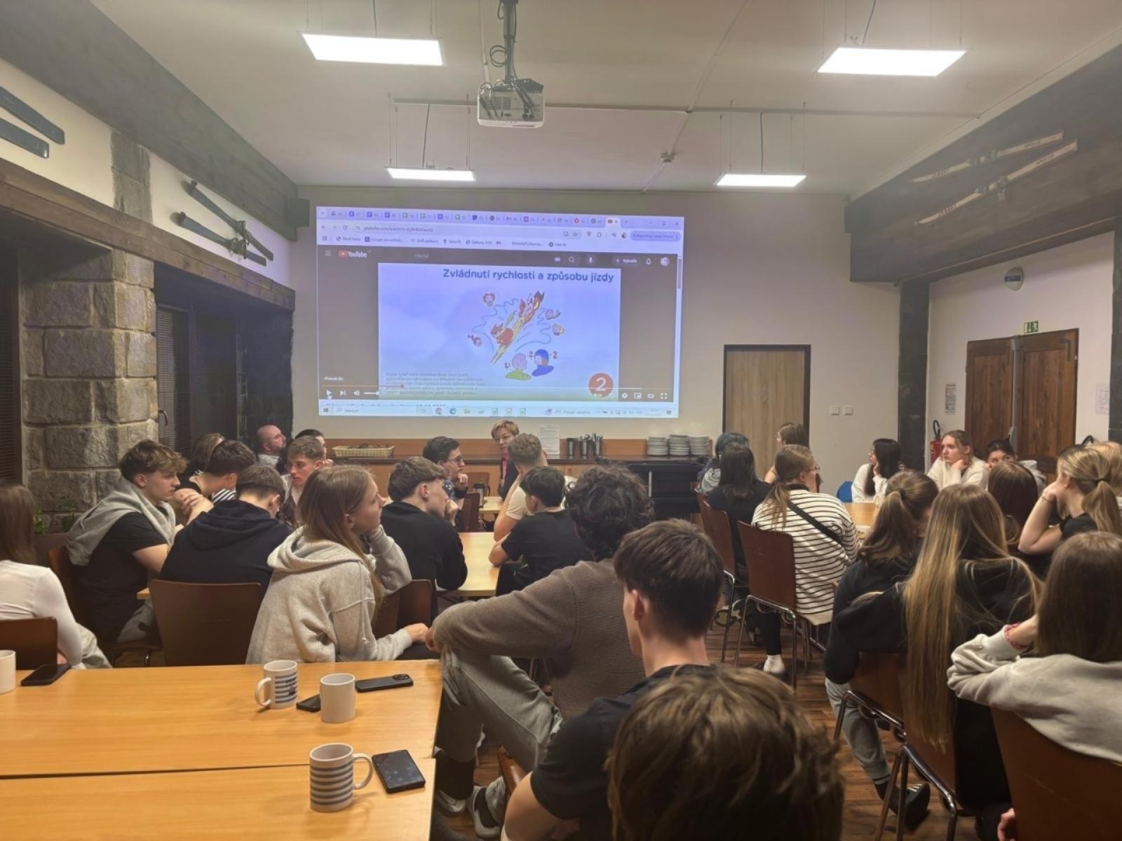 Zdjęcie w galerii na portalu naszraciborz.pl: Uczniowie Ekonomika na obozie narciarskim w ramach projektu LET’S GET FIT wiadomości z regionu