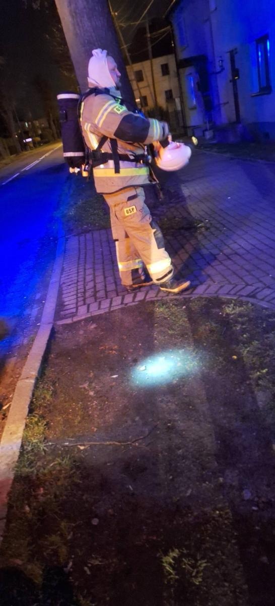 Zdjęcie w galerii na portalu naszraciborz.pl: Nocna akcja w Chałupkach. Paliła się sadza w kominie wiadomości z regionu