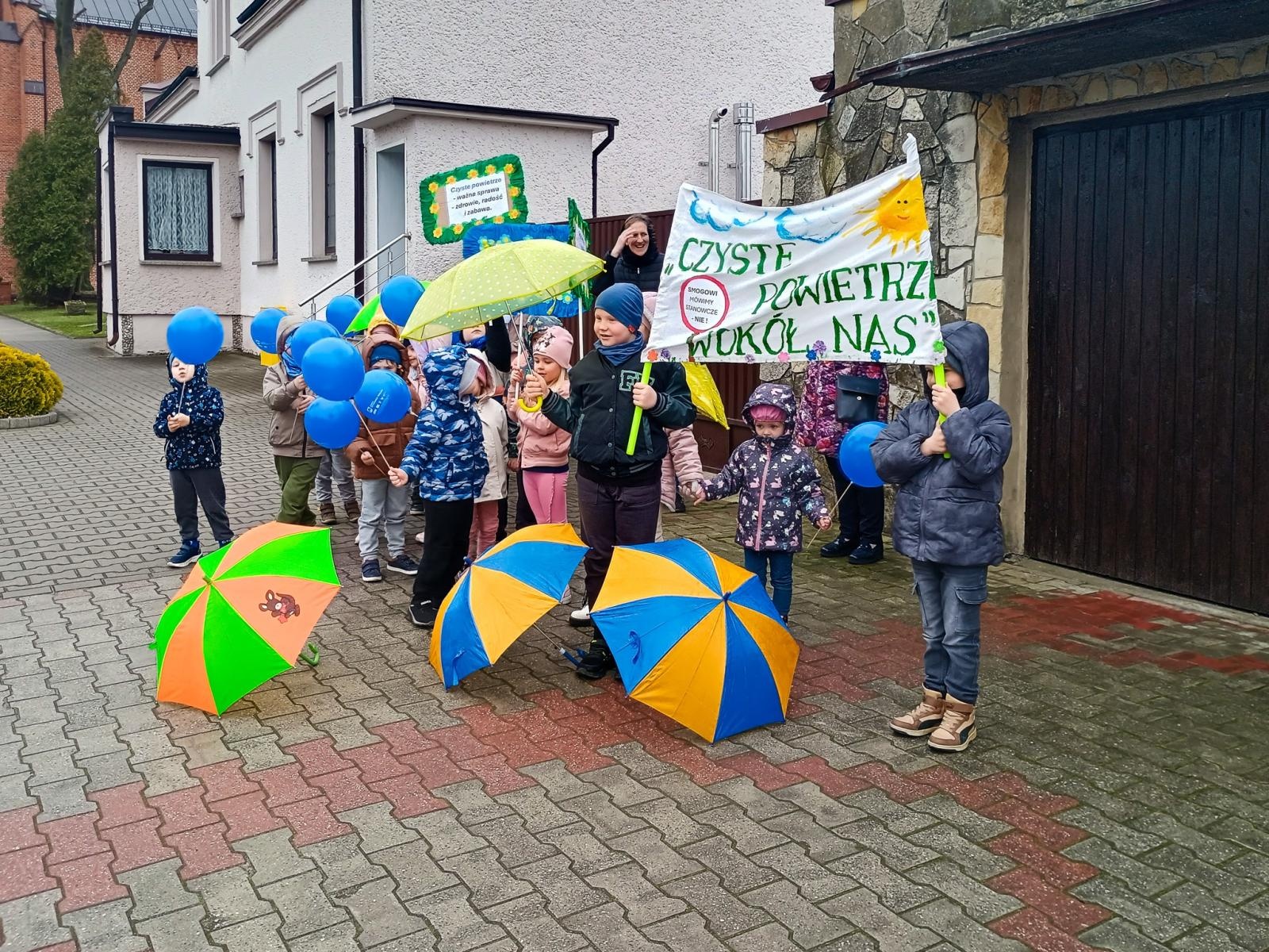 Zdjęcie w galerii na portalu naszraciborz.pl: Eko-strajk i otwarcie placu zabaw w Cyprzanowie wiadomości z regionu