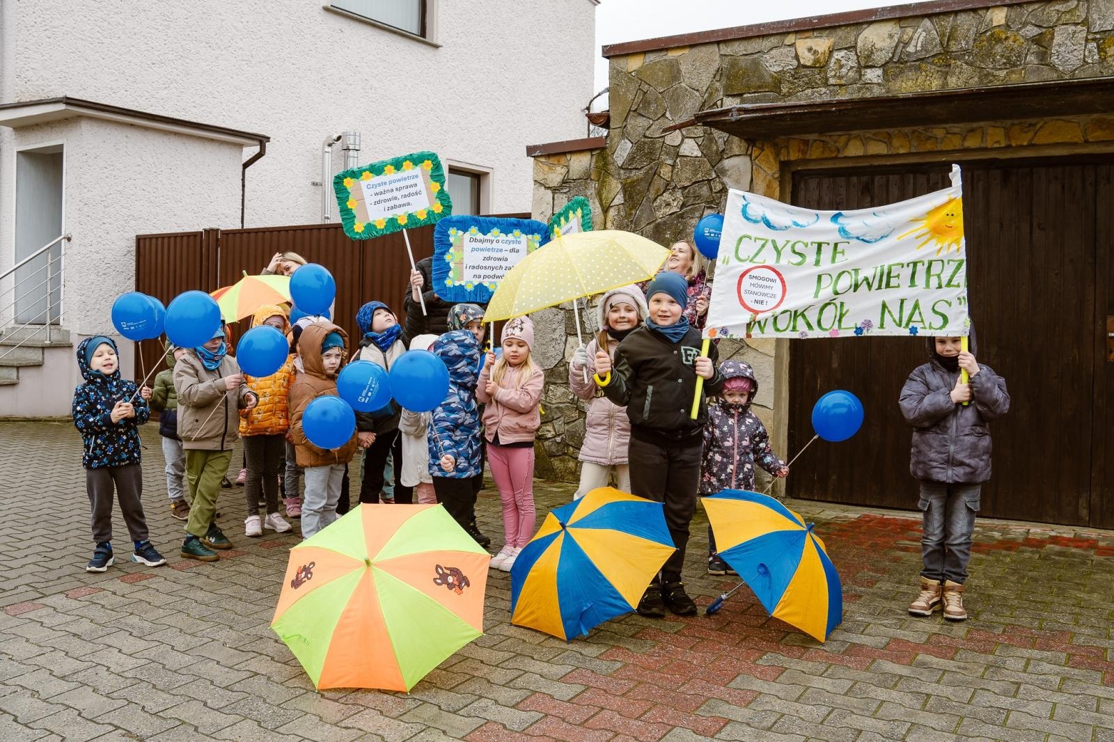 Zdjęcie w galerii na portalu naszraciborz.pl: Eko-strajk i otwarcie placu zabaw w Cyprzanowie wiadomości z regionu