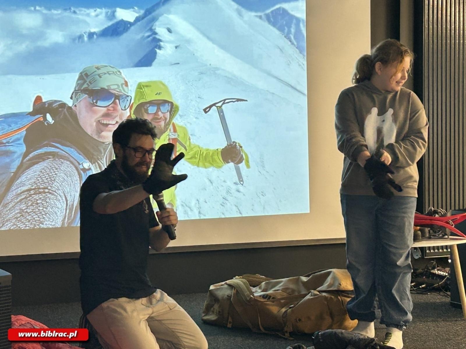 Zdjęcie w galerii na portalu naszraciborz.pl: Pirat Dyplomata na Stacji Młodych wiadomości z regionu