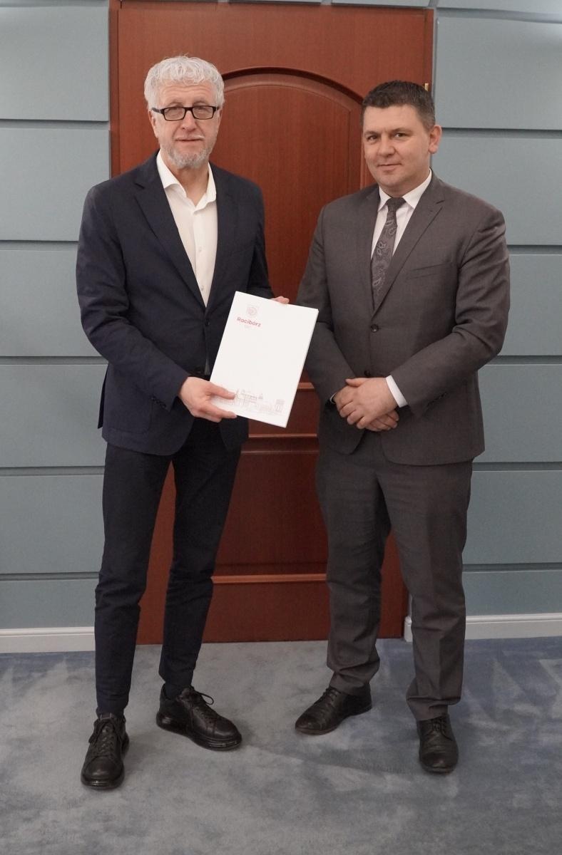 Zdjęcie w galerii na portalu naszraciborz.pl: Porozumienie o współpracy w zakresie opieki żłobkowej między Raciborzem i Rudnikiem podpisane wiadomości z regionu