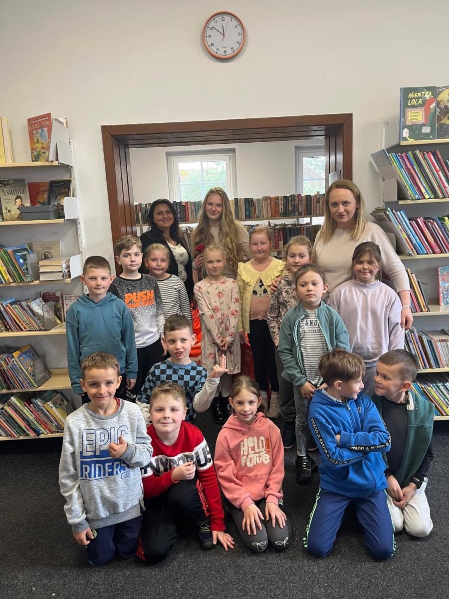 Zdjęcie w galerii na portalu naszraciborz.pl: Światowy Dzień Książki w Bibliotece w Rudach – spotkanie z Agatą Gwóźdź wiadomości z regionu