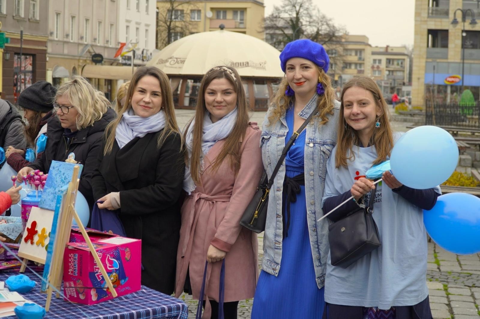 Zdjęcie w galerii na portalu naszraciborz.pl: Racibórz na niebiesko i Spektrum jak malowane wiadomości z regionu