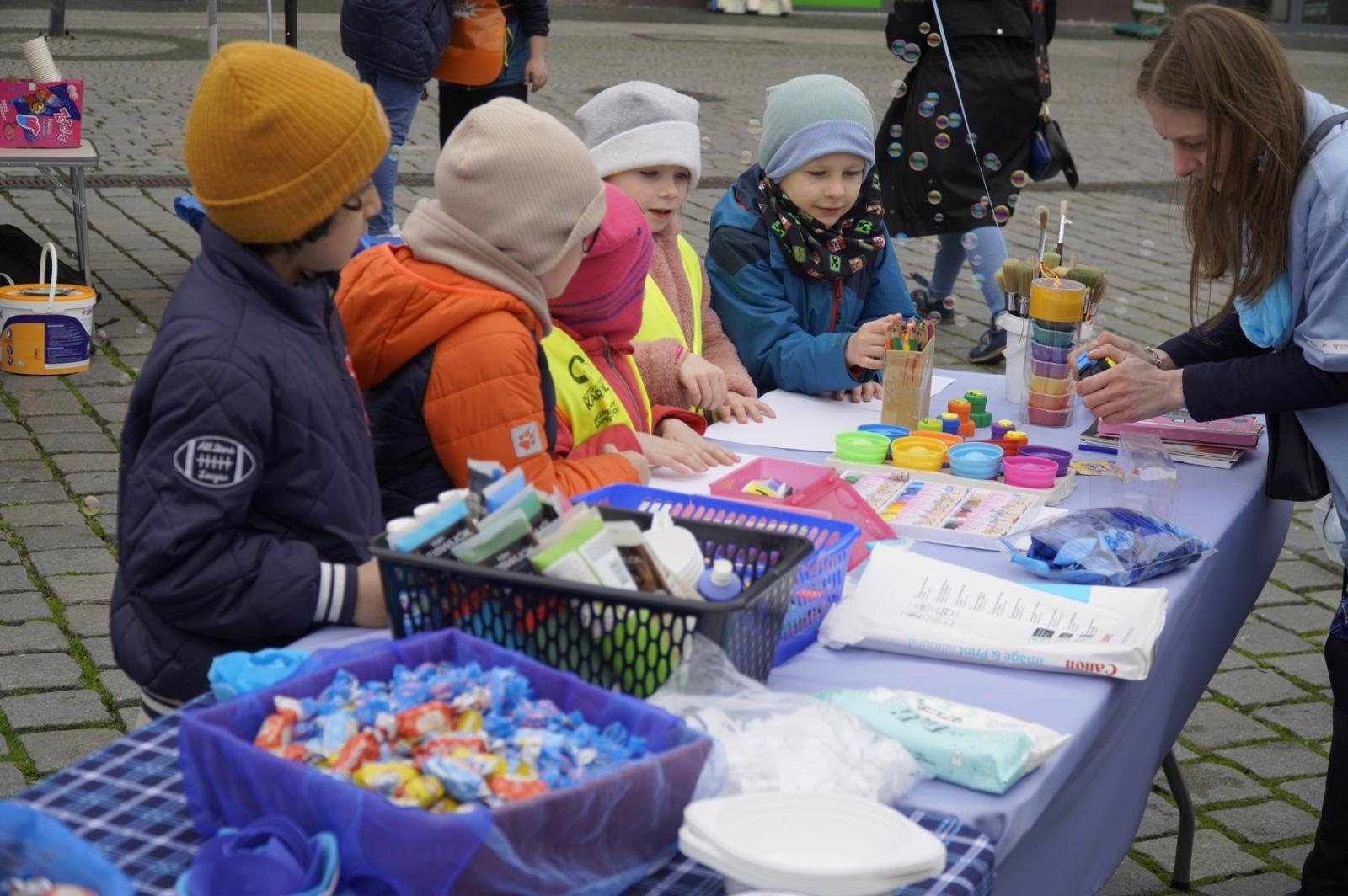 Zdjęcie w galerii na portalu naszraciborz.pl: Racibórz na niebiesko i Spektrum jak malowane wiadomości z regionu