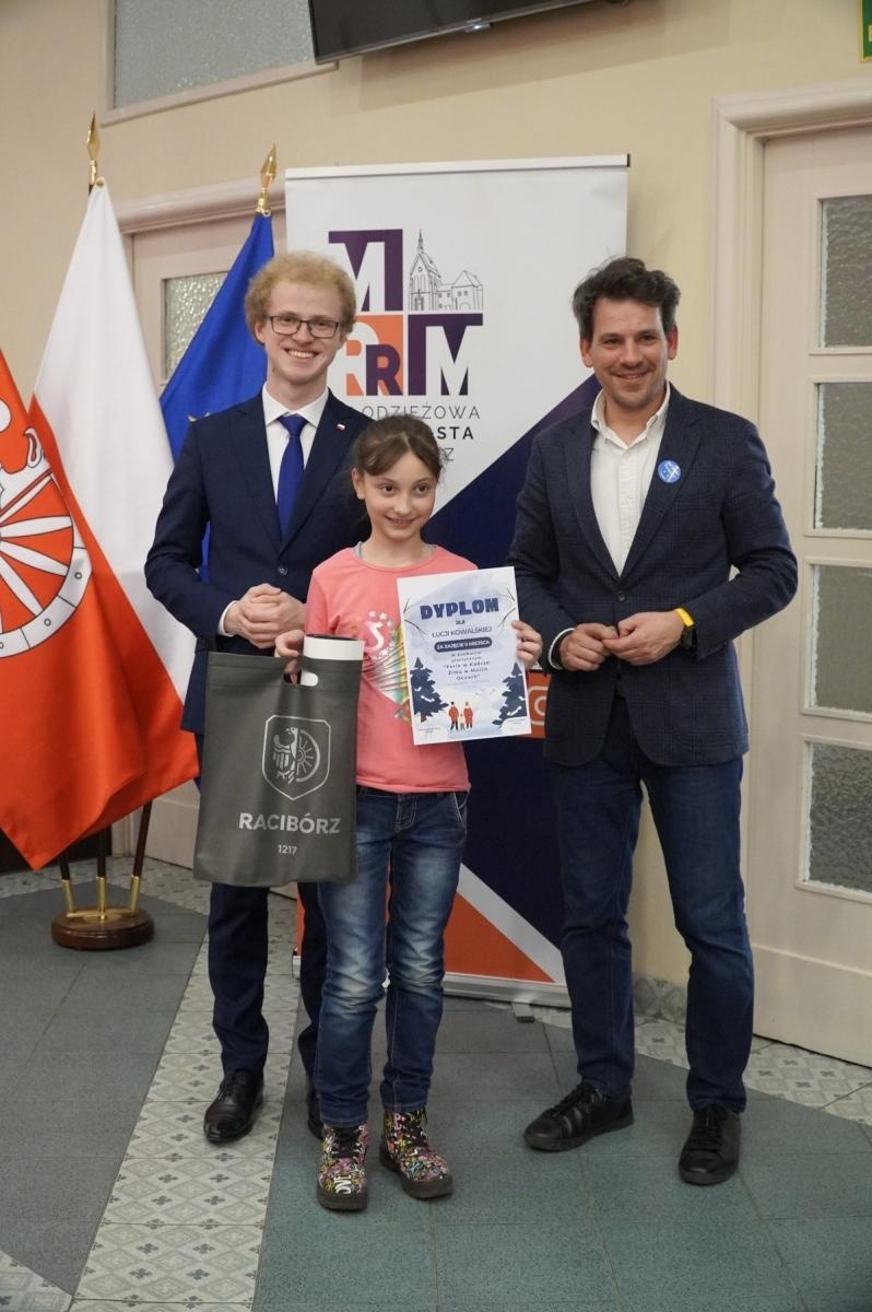 Zdjęcie w galerii na portalu naszraciborz.pl: Rozstrzygnięcie konkursu plastycznego Ferie w Kadrze: Zima w Moich Oczach wiadomości z regionu