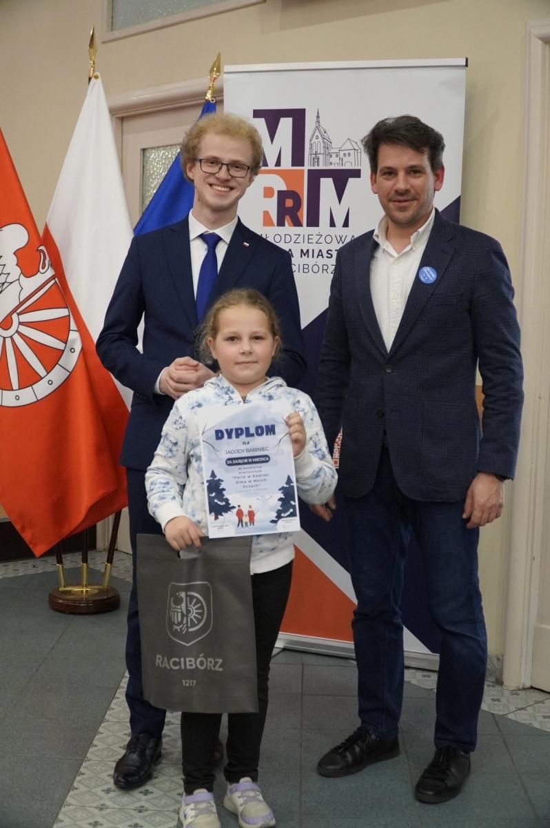 Zdjęcie w galerii na portalu naszraciborz.pl: Rozstrzygnięcie konkursu plastycznego Ferie w Kadrze: Zima w Moich Oczach wiadomości z regionu