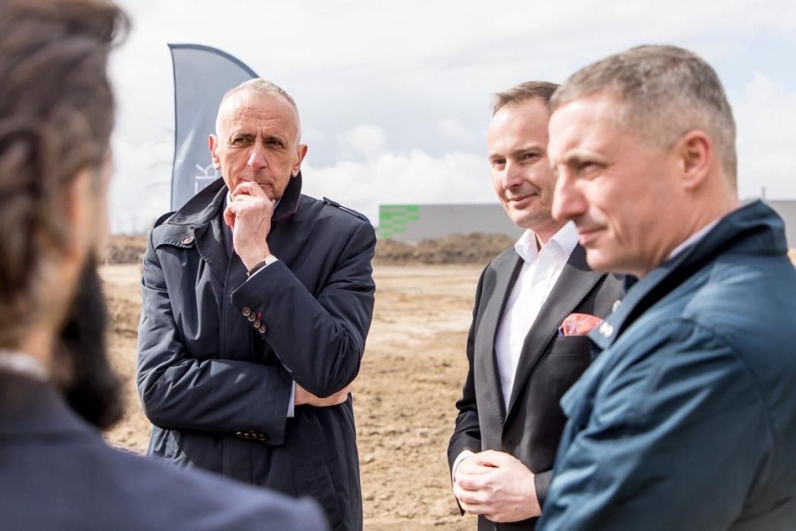 Zdjęcie w galerii na portalu naszraciborz.pl: U sąsiadów. CADesigner Engineering rozpoczął budowę zakładu w Rybniku wiadomości z regionu