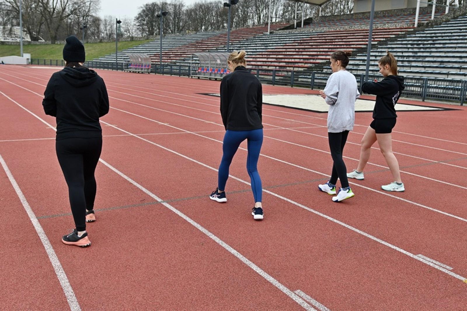 Zdjęcie w galerii na portalu naszraciborz.pl: Już trzysta podań o przyjęcie do służby w Śląskim Oddziale SG w Raciborzu wiadomości z regionu