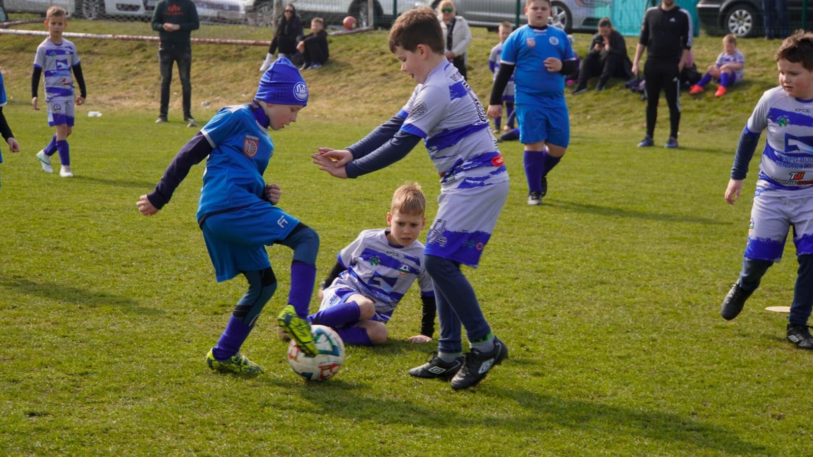 Zdjęcie w galerii na portalu naszraciborz.pl: Raszczyce Cup 2025. Piłkarska rywalizacja ponad pięciuset zawodników [FOTO] wiadomości z regionu