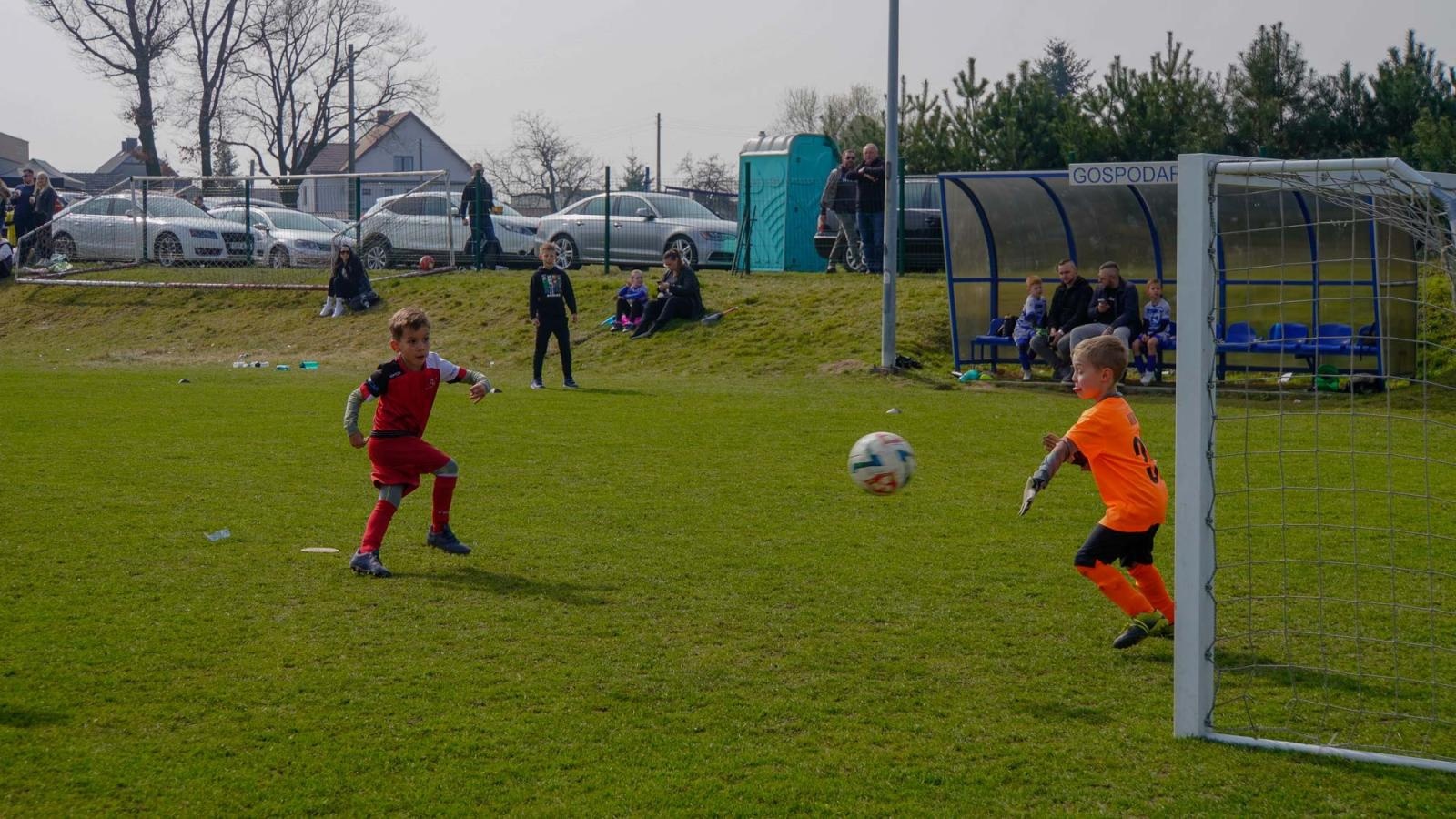 Zdjęcie w galerii na portalu naszraciborz.pl: Raszczyce Cup 2025. Piłkarska rywalizacja ponad pięciuset zawodników [FOTO] wiadomości z regionu