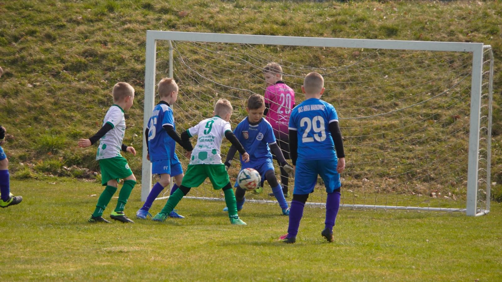 Zdjęcie w galerii na portalu naszraciborz.pl: Raszczyce Cup 2025. Piłkarska rywalizacja ponad pięciuset zawodników [FOTO] wiadomości z regionu