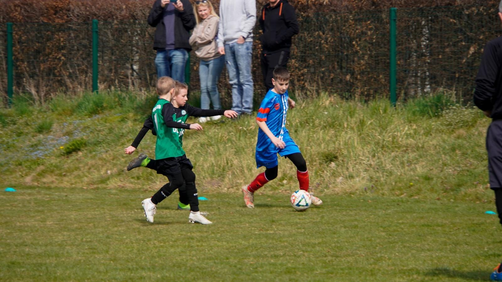 Zdjęcie w galerii na portalu naszraciborz.pl: Raszczyce Cup 2025. Piłkarska rywalizacja ponad pięciuset zawodników [FOTO] wiadomości z regionu