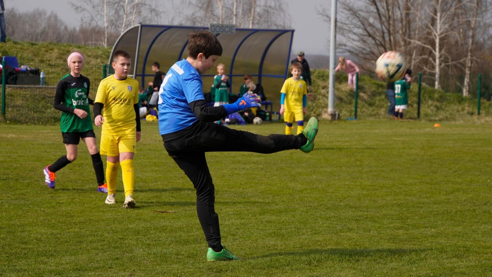Zdjęcie w galerii na portalu naszraciborz.pl: Raszczyce Cup 2025. Piłkarska rywalizacja ponad pięciuset zawodników [FOTO] wiadomości z regionu