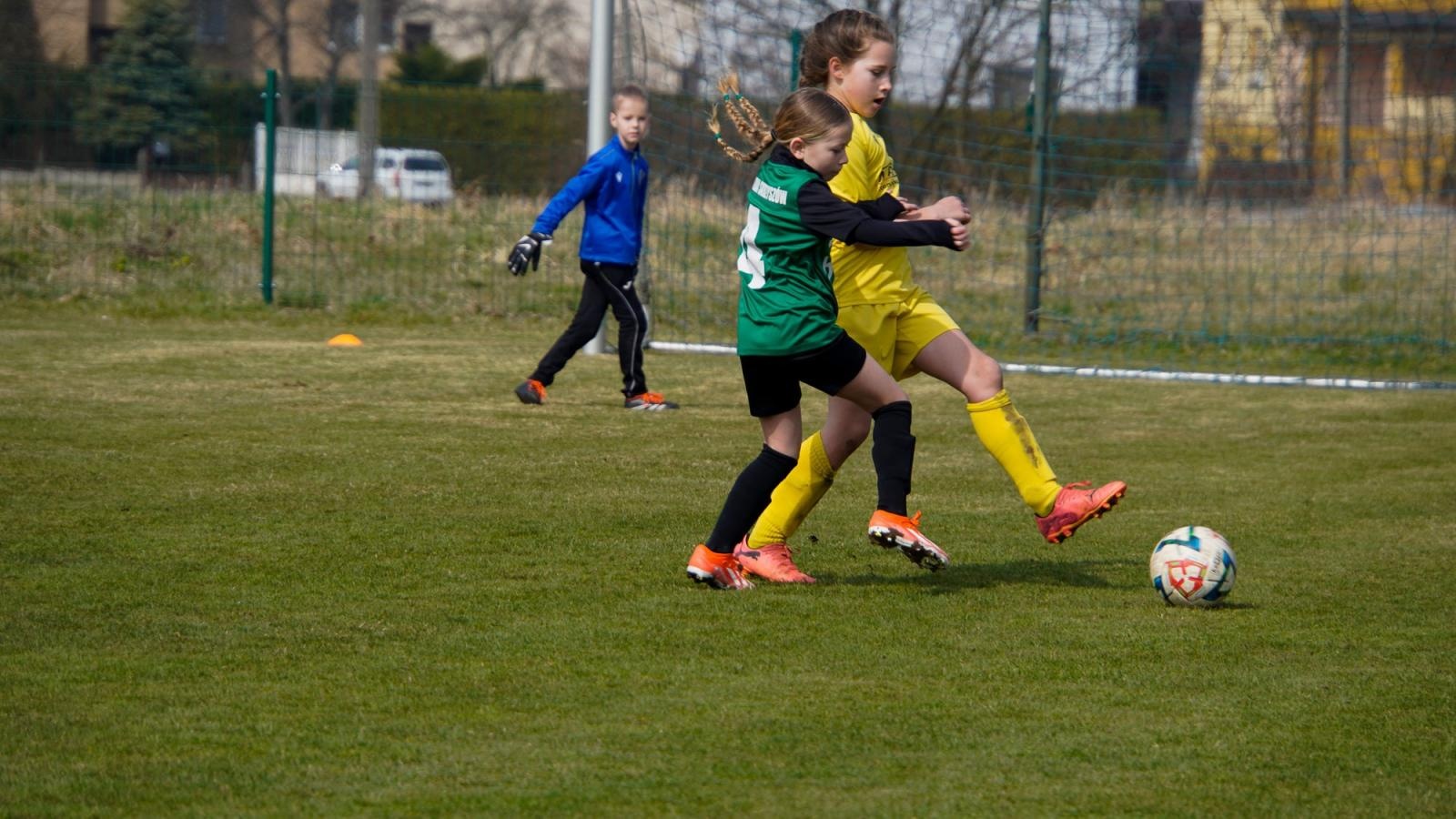 Zdjęcie w galerii na portalu naszraciborz.pl: Raszczyce Cup 2025. Piłkarska rywalizacja ponad pięciuset zawodników [FOTO] wiadomości z regionu